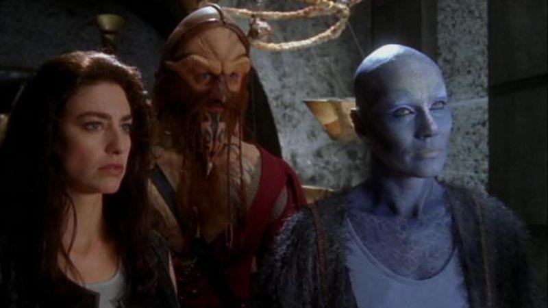 Illustration for article titled Farscape: “That Old Black Magic”/“DNA Mad Scientist”