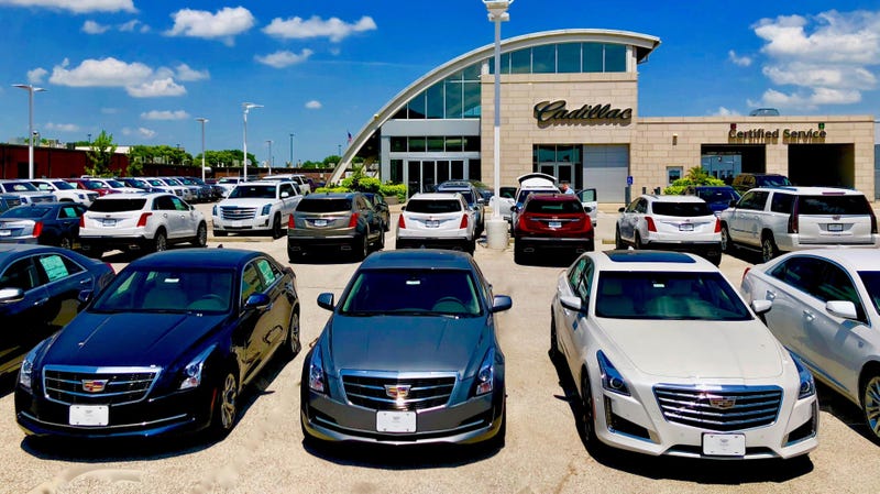 Illustration for article titled Will I Get a Better Deal if I Buy Two Cars From the Same Dealer?