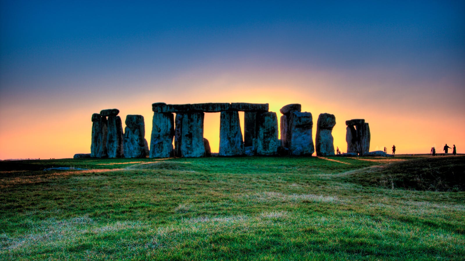 An Exquisite Medieval Manuscript Shows Merlin Building Stonehenge