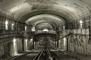 Illustration for article titled A subway spelunker's guide to Paris' abandoned Métro stations