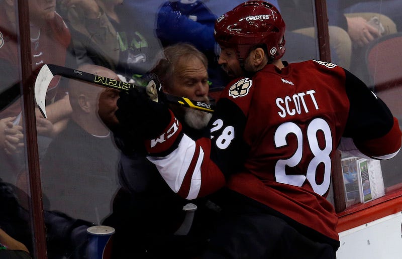 Illustration for article titled John Scott Gets Screwed Out Of His All-Star Spot