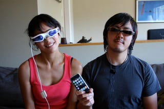 Illustration for article titled Battlemodo of Highest Res Video Goggles: Zeiss Cinemizer vs. Myvu Crystal