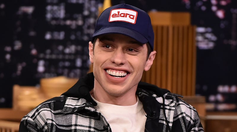 Illustration for article titled Pete Davidson lays into Chevy Chase, calls him a "fucking douchebag"