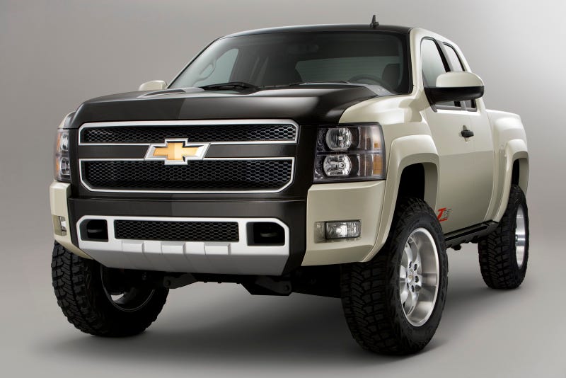 Chevy Silverado Zr2 Concept The 550 Hp Raptor Fighter That Ll Never