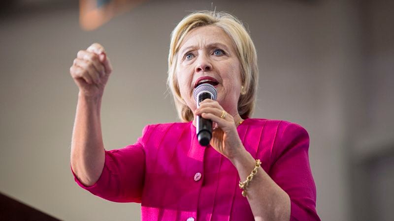 Illustration for article titled Clinton Debunks Rumors About Health By Telling Audience Exact Day She Will Die