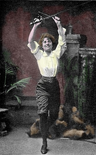Illustration for article titled Esme Beringer - the first female action star?