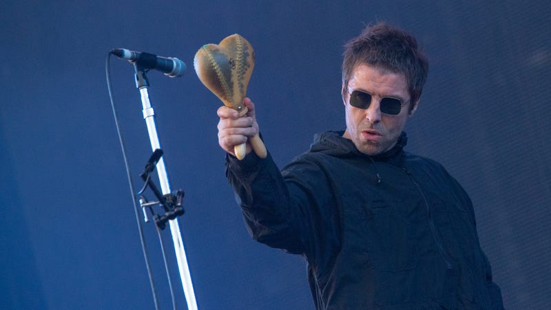 Illustration for article titled Liam Gallagher to rowdy festival crowd: "Which dickhead threw the fish here, then?"