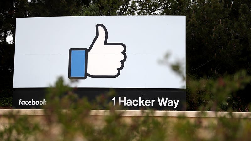 Facebook Does the Bare Minimum and Backs Off Opposition to California Privacy Bill
