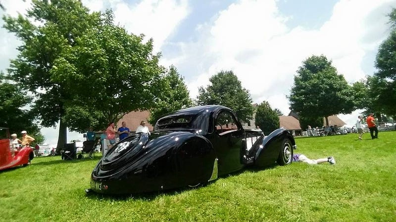 Illustration for article titled Saw an actual Bugatti 57 today.