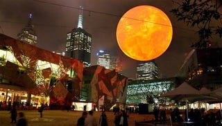 Illustration for article titled Australian Sun Installation Can Be Controlled By iPhones or iPads