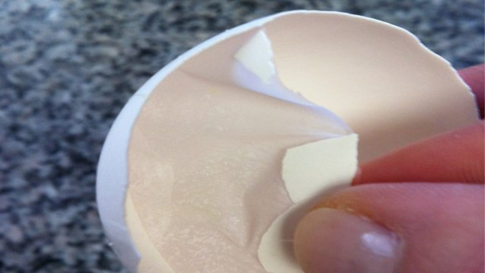 Egg Membranes Can Be Used as Natural Bandages [Update: Do Not Do This]