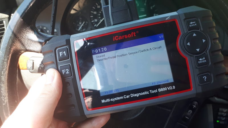 Illustration for article titled Fuck. Throttle went out while driving.