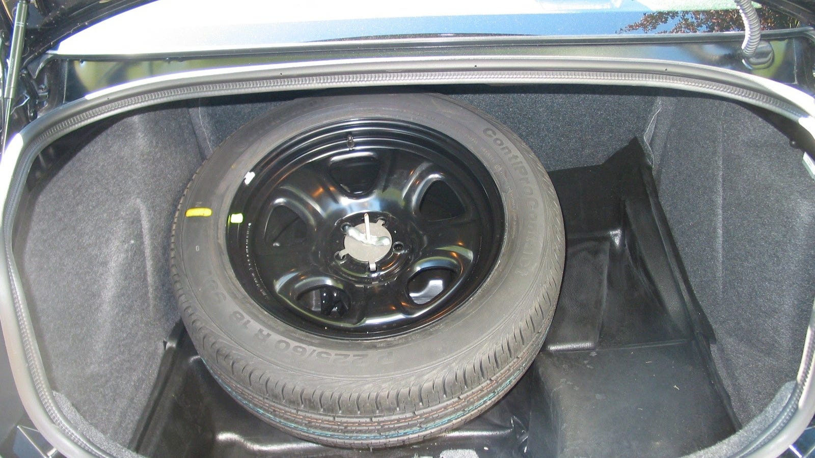 What cars still come with a full size spare tire?