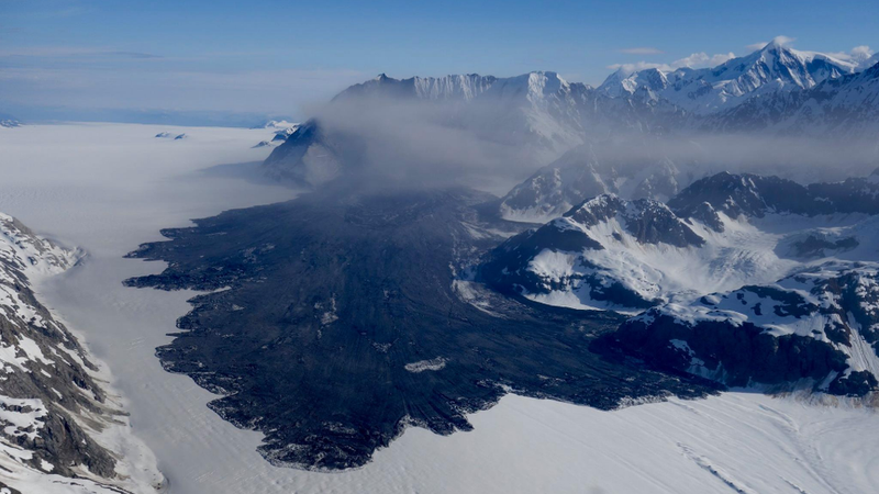 The Lamplugh Glacier rock avalanche (Image: Paul Swanstrom/Mountain Flying Service)