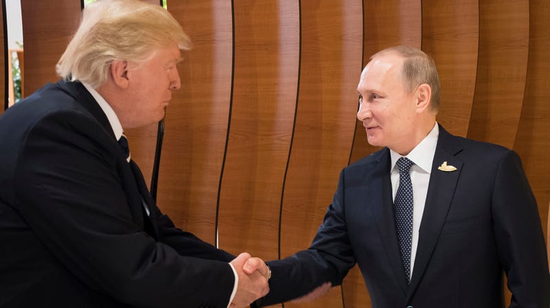 Illustration for article titled Report: Intelligence Officials Won’t Brief Trump on Cyberattacks Against Russia For Fear He Might Get Mad and Tell Putin