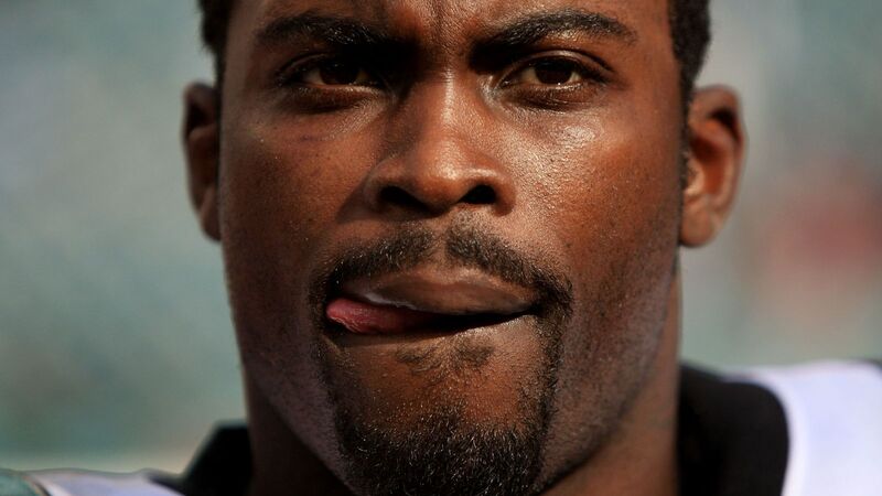 Illustration for article titled Can a Reality Show Change Mike Vick's Image?