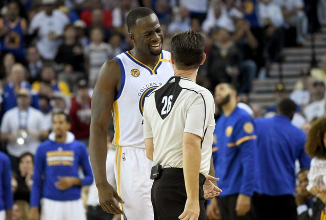 Actual Body Expert Says Draymond Green's Excuses For Balls-Kicking Don't Hold Up