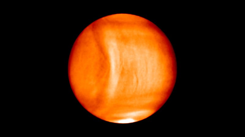 photo of An Enormous Atmospheric Anomaly Has Been Spotted On Venus image