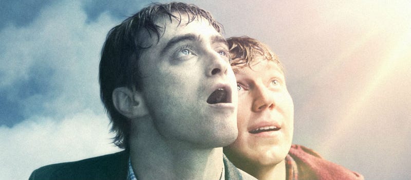 Illustration for article titled What Does the Farting Corpse Movie Swiss Army Man Have to Do With Jurassic Park?