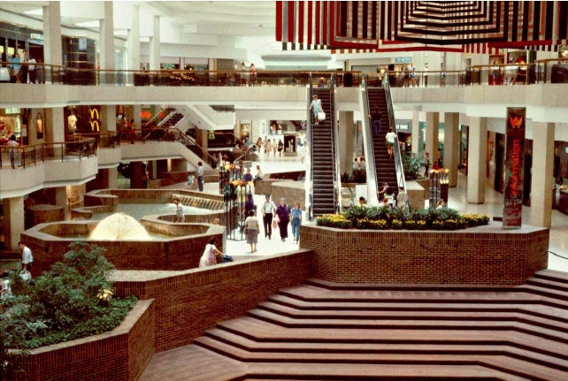 11 Photos of 1980s Malls That Will, Like, Totally Blow Your Mind