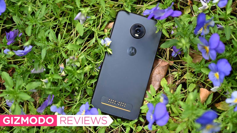 Illustration for article titled The Moto Z4 Is a Solid Mid-Range Contender, But It Might Be Time for a Reboot