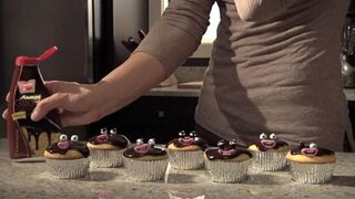 Duncan Hines' 'Blackface' Cupcakes