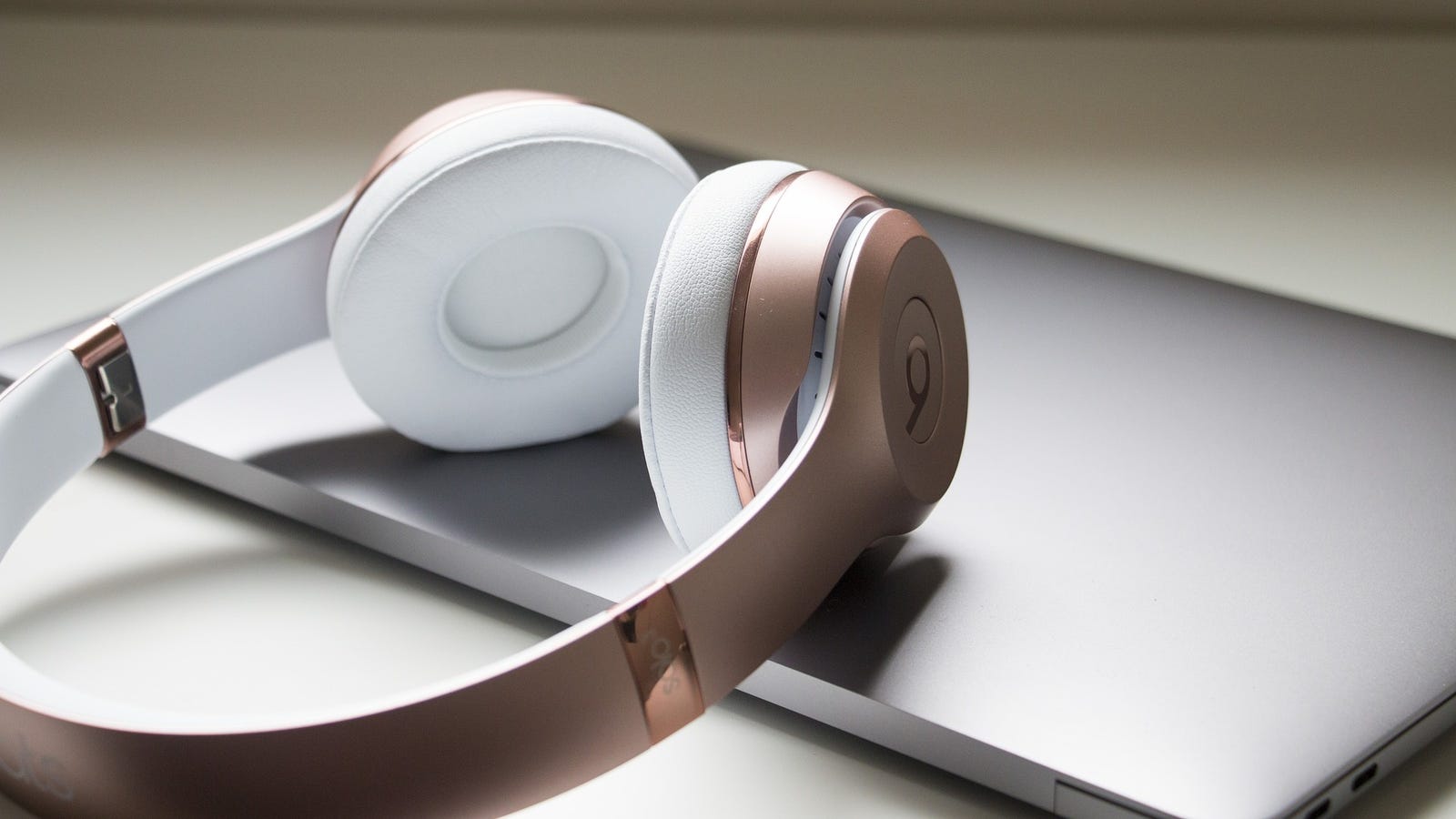 Get Free Beats Headphones From Apple's 'Back to School ...