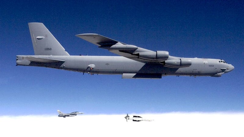 Illustration for article titled America Gussies Up Its Biggest Bunker Buster to Nix Iranian Nukes