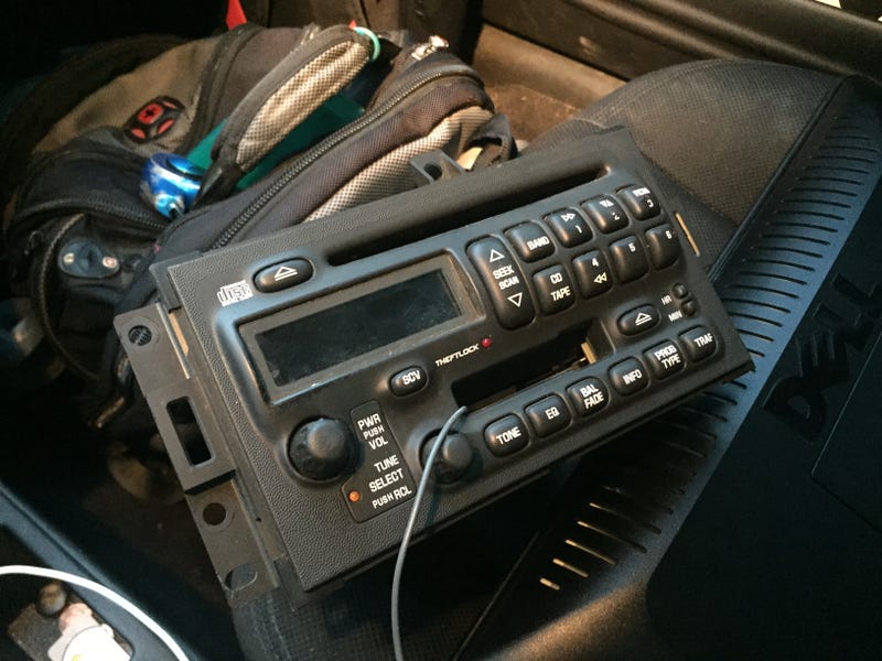Illustration for article titled Unlock a Vin-Locked GM Cd Player?