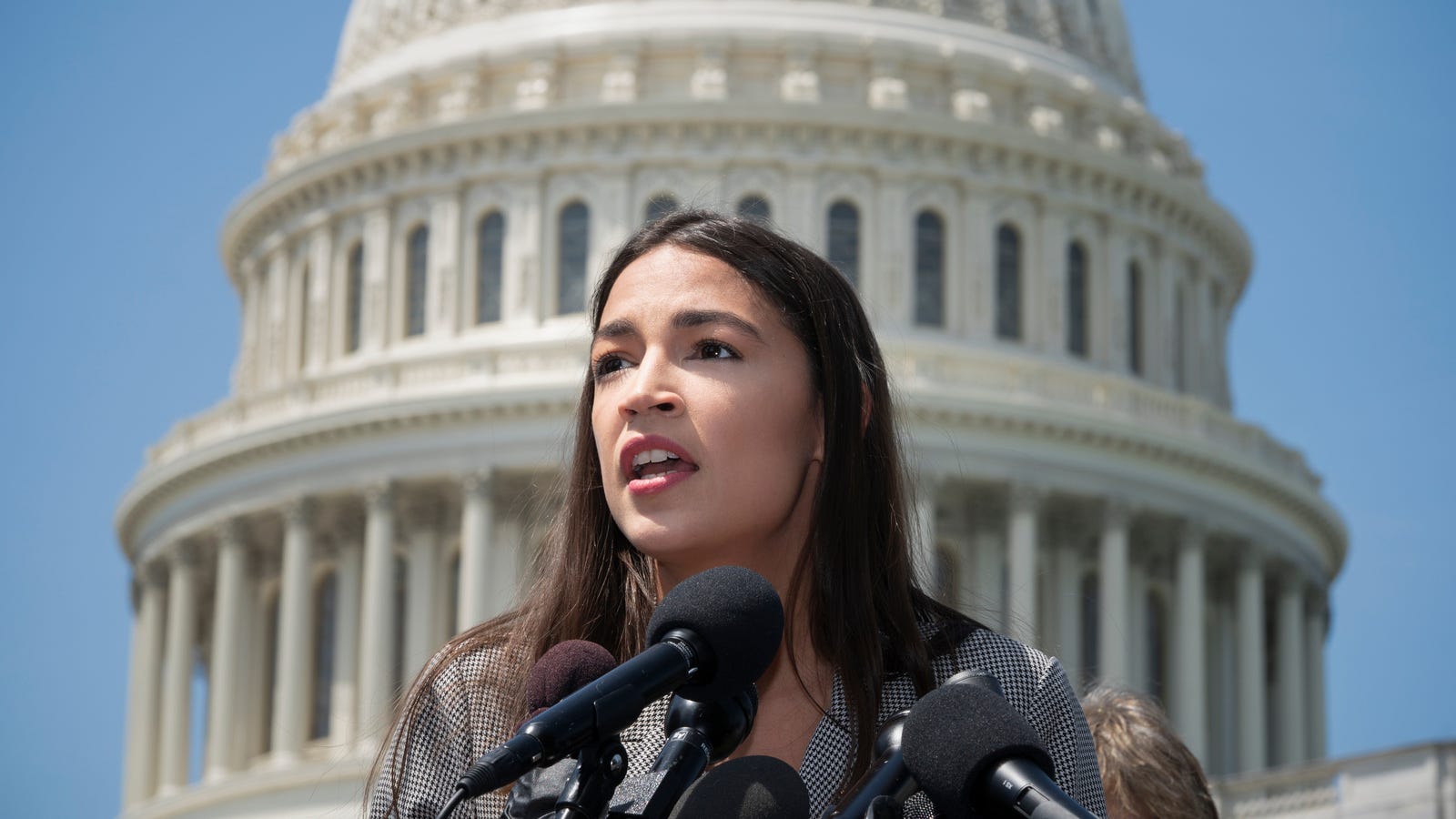 AOC and Bernie Sanders Are Asking Congress to Declare a Climate Emergency