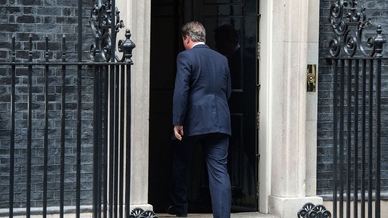 Illustration for article titled The internet has a field day with David Cameron’s sad little resignation song