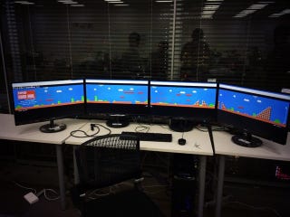 Illustration for article titled Super Mario Bros. on Four Computer Monitors