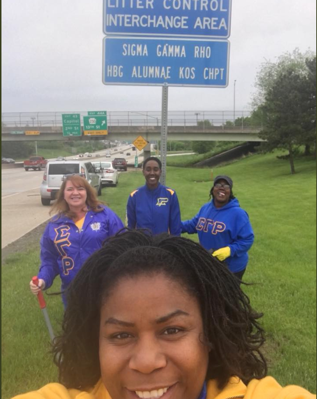 Illustration for article titled #CommunityServiceWhileBlack: Cop Questions Sigma Gamma Rho Sorority Members During Highway Cleaning, Says He Thought They Were Fighting