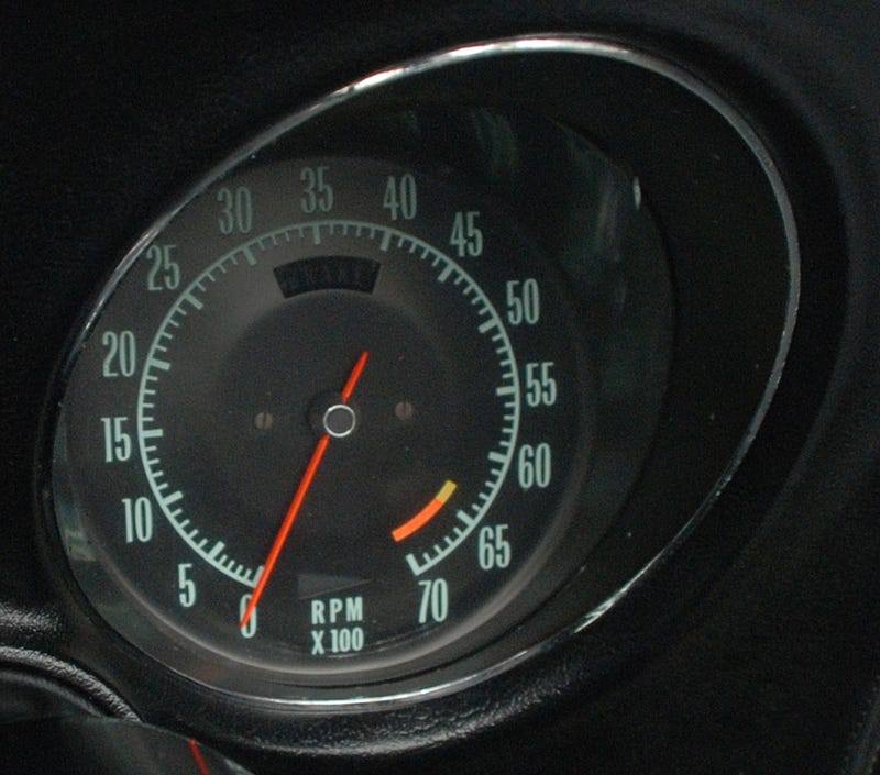 Illustration for article titled My engine spinny roundy indicator has failed