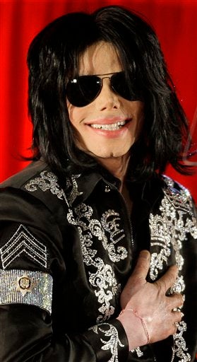 Illustration for article titled Michael Jackson Autopsy Details Released; Kendra Marries At Playboy Mansion