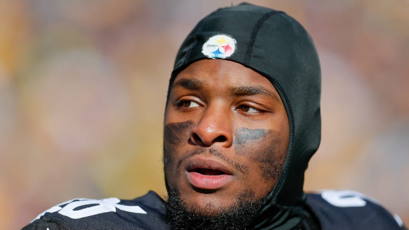 Illustration for article titled Le'Veon Bell Has Reached The "Sending Fake-Deep Tweets" Stage Of His Holdout