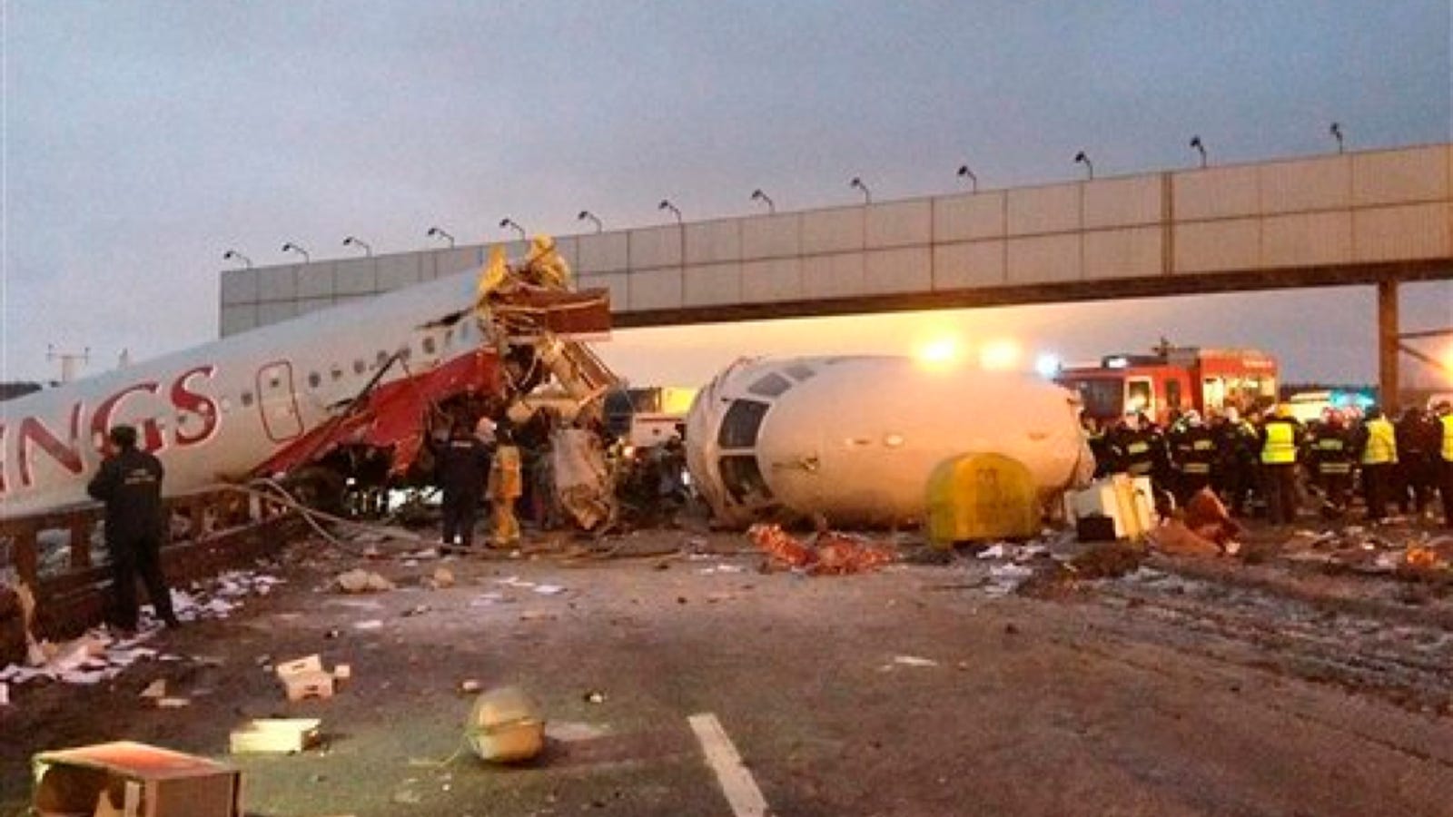 Russian Plane Crashes Into Highway After Failed Landing