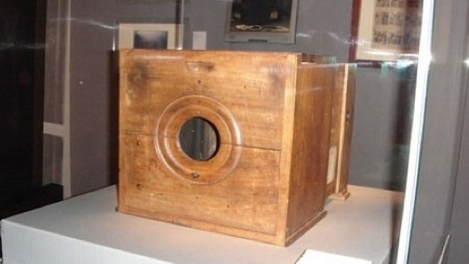 oldest-camera-in-the-world-didn-t-worry-about-megapixels