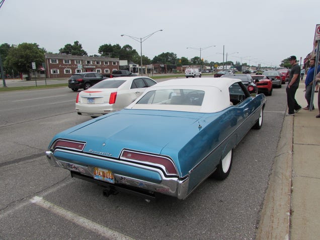 Cars & Coffee - Birmingham, MI