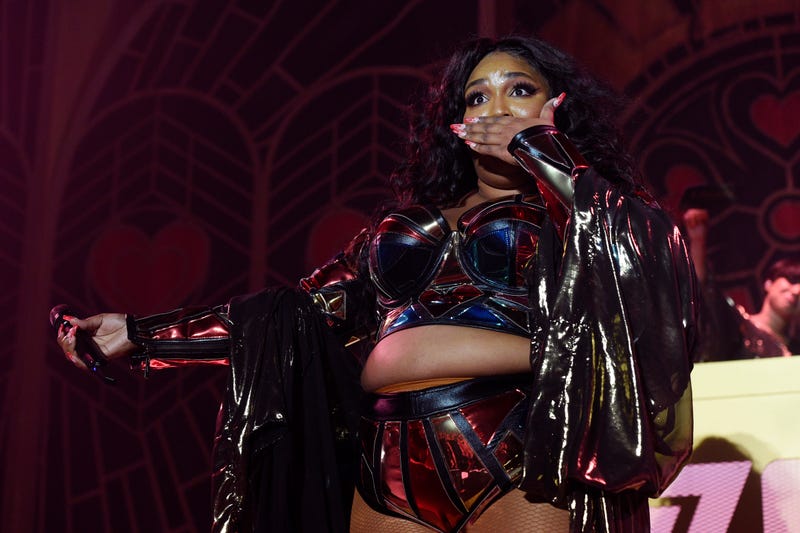 “Why social media users great ‘til they gotta be great” is what Lizzo should be singing after being sued for by a food delivery driver who she is accused of maligning on Twitter in September.