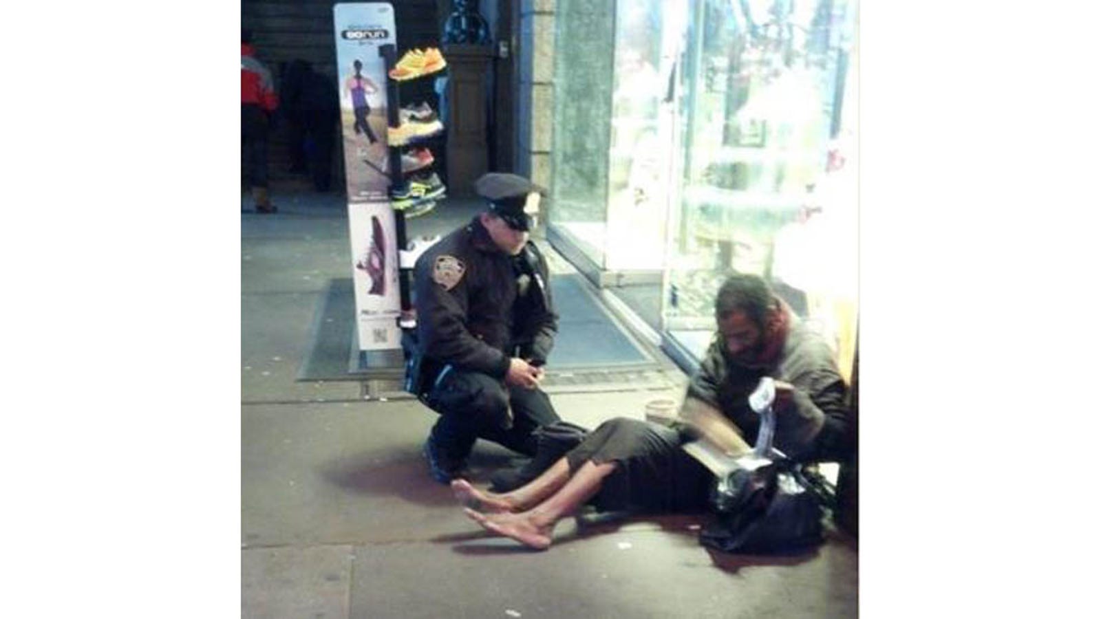 New York Police Officer Buys Shoes For Barefoot Homeless Man Says I Knew I Had To Help 