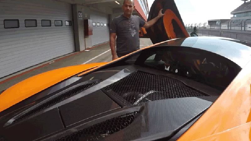 The Mclaren 570s Must Have The Tiniest Engine Cover Ever