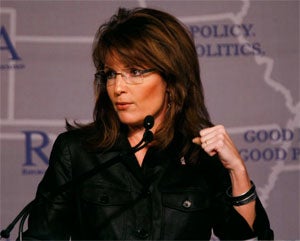 Illustration for article titled Sarah Palin Speaks; Smacks Around Katie, Tina & Keith