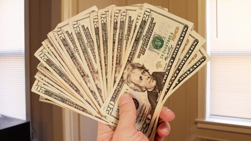 Illustration for article titled BREAKING: Hot Damn, 500 Smackers!