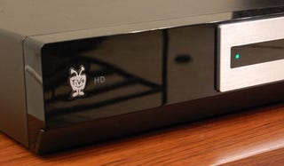 Illustration for article titled $300 TiVo HD Unboxed and Fondled (Verdict: Hell Yes!)