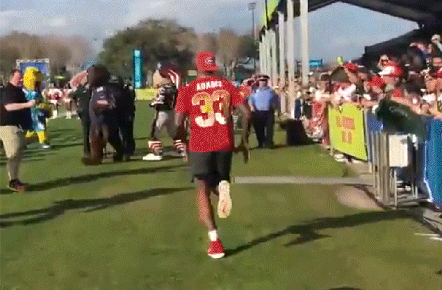 mr37923bh6d3icbkzqsa.gif