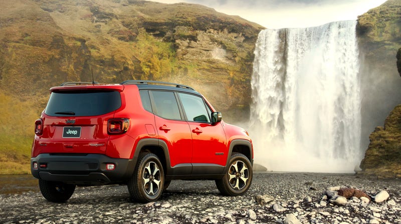 Illustration for article titled I Look Away for One Second and the Jeep Renegade Loses Its Manual Transmission