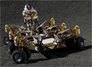 Illustration for article titled NASA Lunar Chariot Tested by NYT Earthling (Verdict: Best Rims in Outer Space)