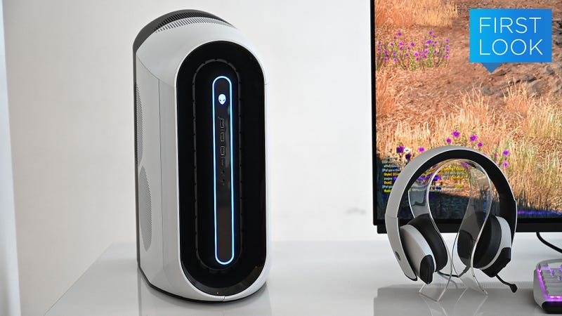 Illustration for article titled Alienware&#39;s Revamped Aurora Desktop Has a Clever Cooling System and a Fresh New Design