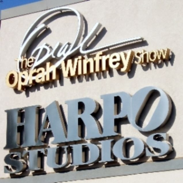 Illustration for article titled The Ultimate Oprah Time Line